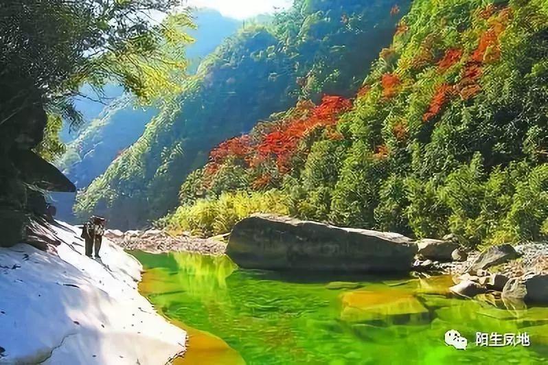 吃饭吧唧嘴是什么意思？游戏画面